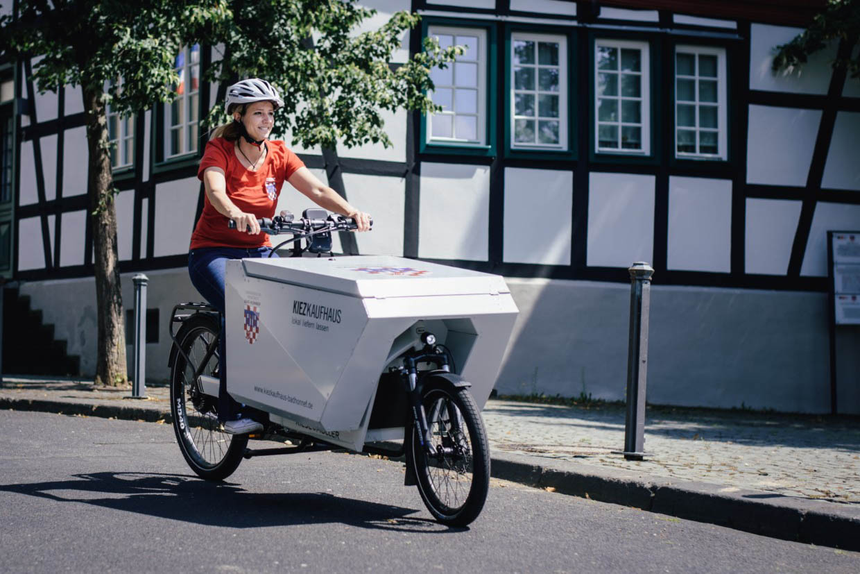 Emissionsarme Lieferlogistik: Bereits seit Anfang 2019 bringt das Kiezrad Waren aus dem Einzelhandel zu Verbrauchern. Foto: Stadt Bad Honnef