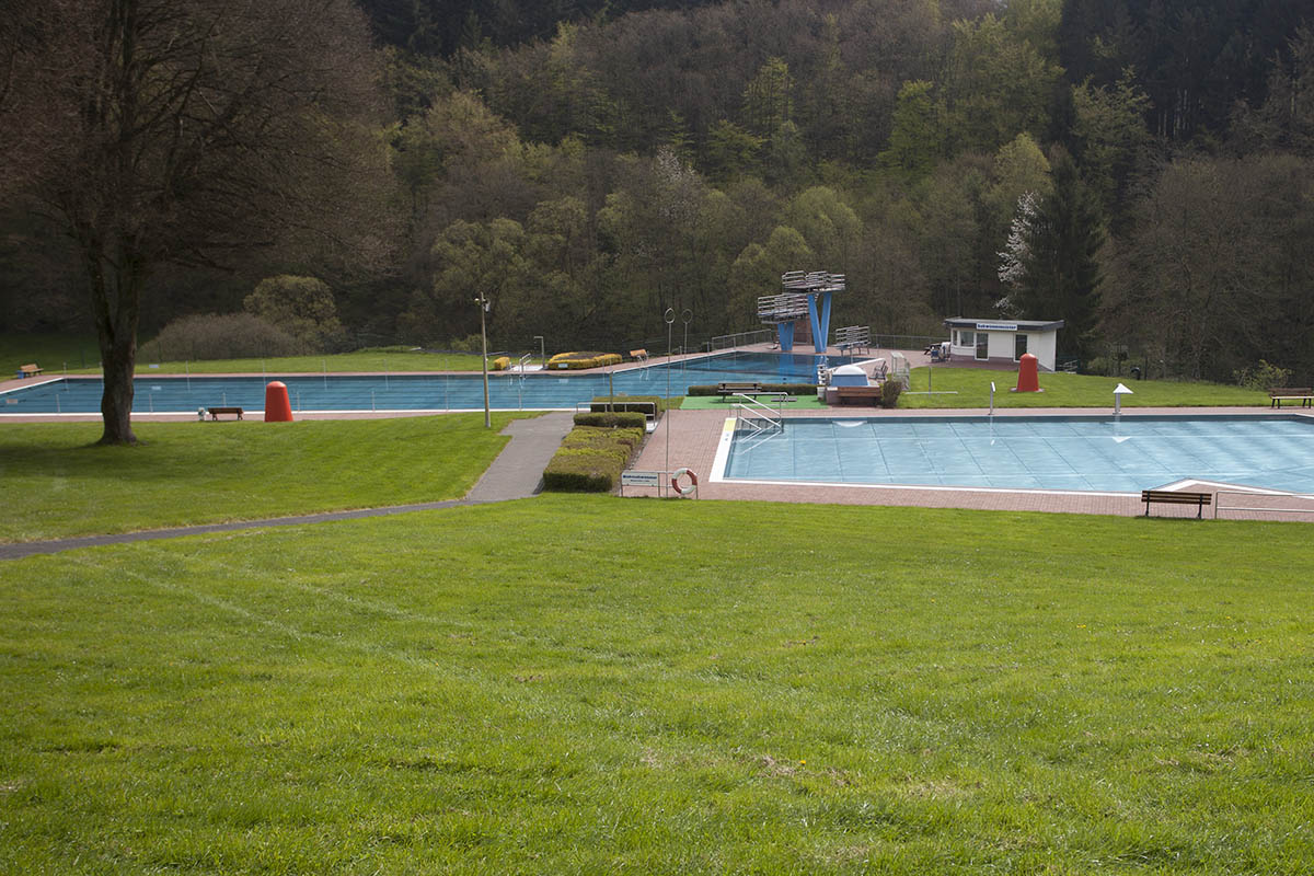 Die bernahme des Freibades Rengsdorf durch die Verbandsgemeinde kann nun erfolgen. Archivfoto: Wolfgang Tischler