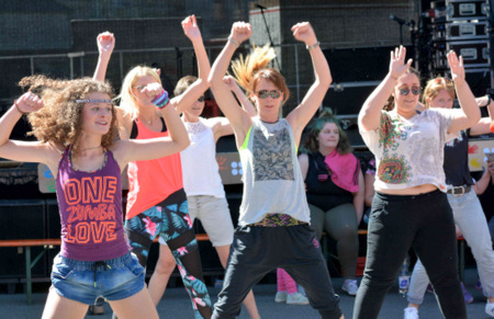 Fitnessvorfhrungen bereicherten das Rahmenprogramm beim Betzdorfer Frhlingsfest. (Fotos: tt)