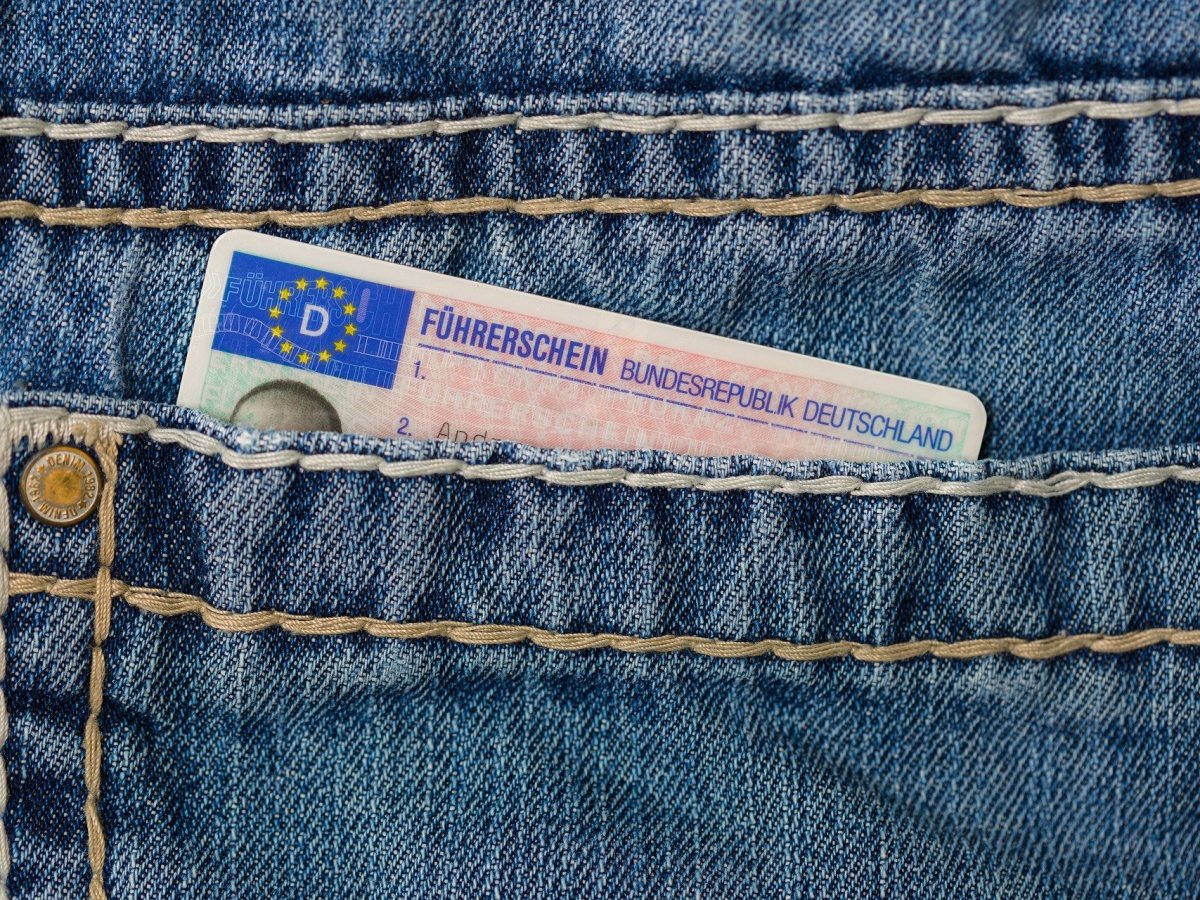 Fhrerschein-Umtausch: Wer genau hinschaut, spart sogar Geld. (Foto: Pixabay)