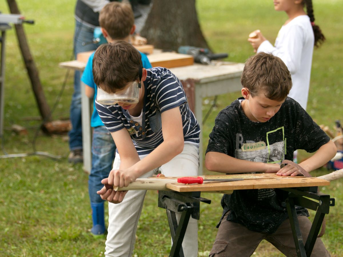 Mittelhof: Ferienspaaktion Holz- und Musikwerkstatt Wald  Noch Pltze frei
