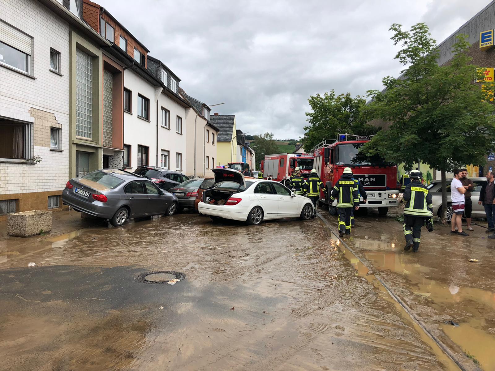 Eine solche Zerstrung wie im Kreis Ahrweiler haben selbst altgediente Einsatzkrfte noch nicht gesehen.(Fotos: Feuerwehr)