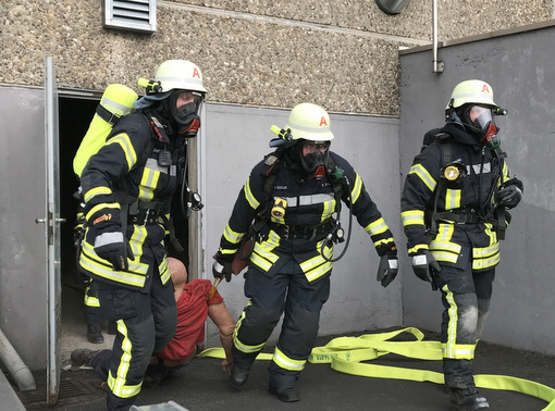 Gemeinsamer Einsatz: Feuerwehren aus Hamm und Wissen bten bei Dalex
