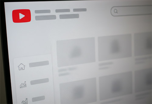 YouTube damals vs. heute: Vom gesetzlosen Raum zum berregulierten Videoportal?
