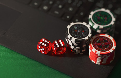 Die Attraktivität von Online-Casinos aus Sicht einer Expertin – ein Interview mit Johanna Miller