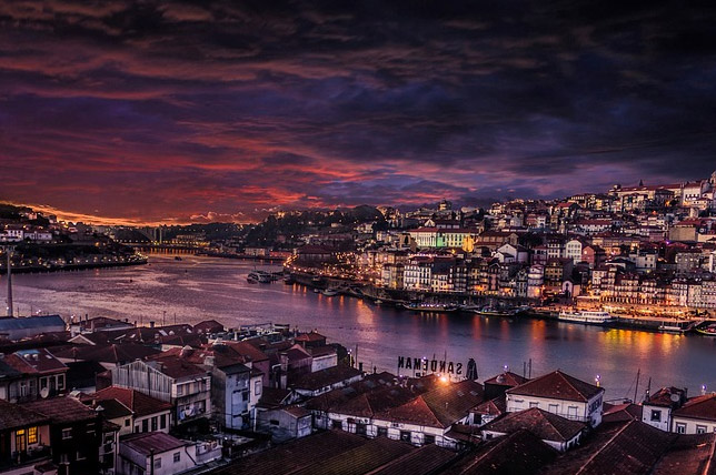 Die letzten Zge des Sommers genieen: Portugal im September