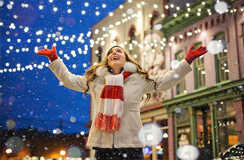 Frohe Weihnachten Wie Kann Man In Corona Zeiten Seinen Lieben Ein Frohes Fest Wunschen Nr Kurier De