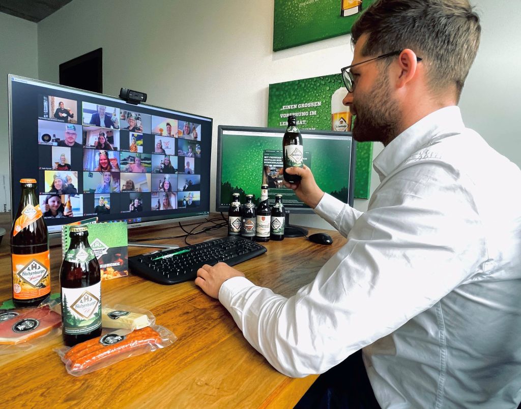 Westerwald-Brauerei bereitet Auszubildende der heimischen Gastronomie digital auf ihre Wiedererffnung vor. Foto: Westerwald-Brauerei 