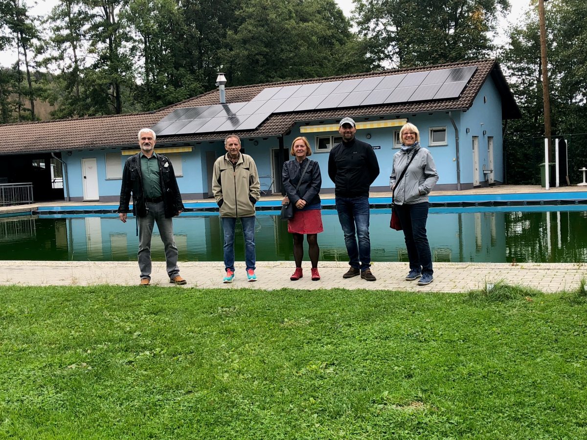 Von links: Jrgen Hamacher, Dagobert Stieler, Gaby Tsygie, Thorsten Schneider,
Christel Mies. (Foto: Grnen-Fraktion im VG-Rat Betzdorf-Gebhardshain)