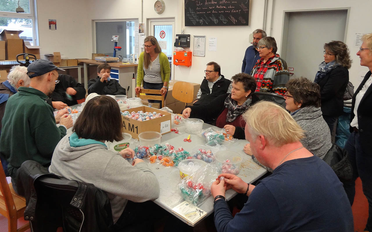 Bei der AWO-Gemeindepsychiatrie in Bad Marienberg kam eine Gruppe des Forums Soziale Gerechtigkeit mit von Grundsicherung oder Eingliederungshilfe lebenden Beschftigten ins Gesprch. (Fotos: Forum Soziale Gerechtigkeit)