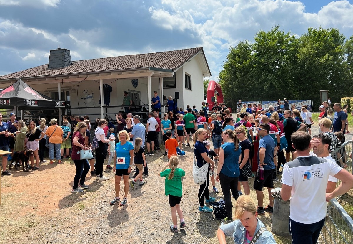 Seit dem letzten Jahr findet der Niederelberter Gickellauf als groes Familienfest statt. (Foto: privat)