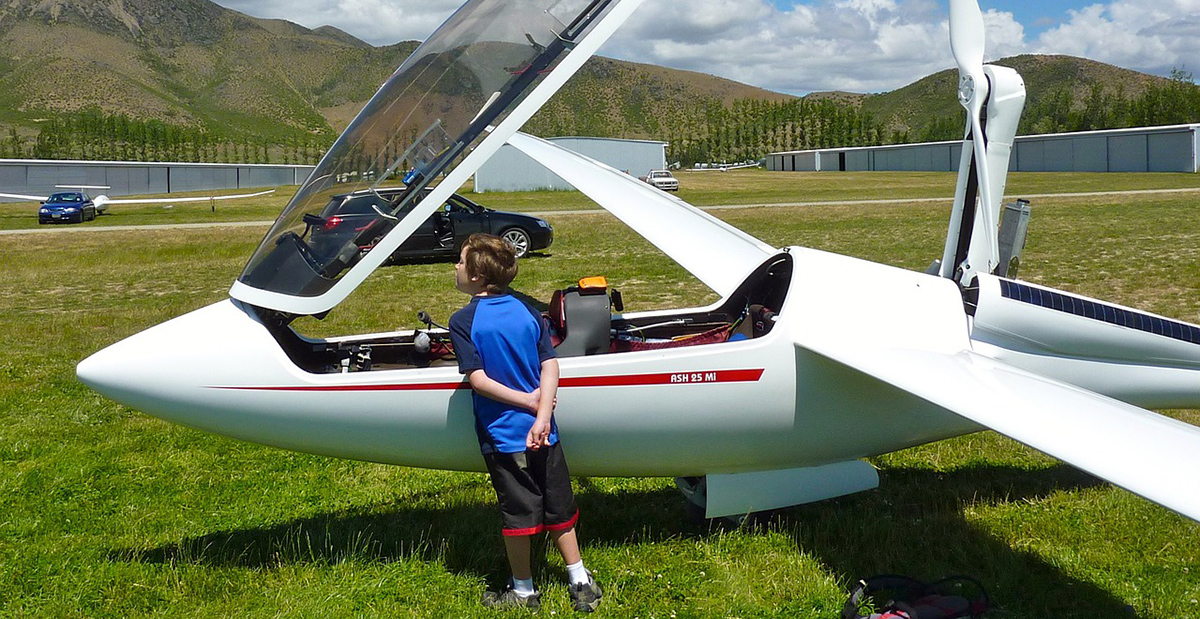 Wer noch kein Segelflugzeug aus der Nhe betrachtet hat, kann sich eines in der Langendorfer Strae anschauen. (Symbolbild)