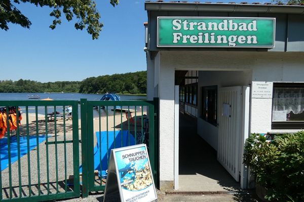 Eingang zum Strandbad Freilingen.