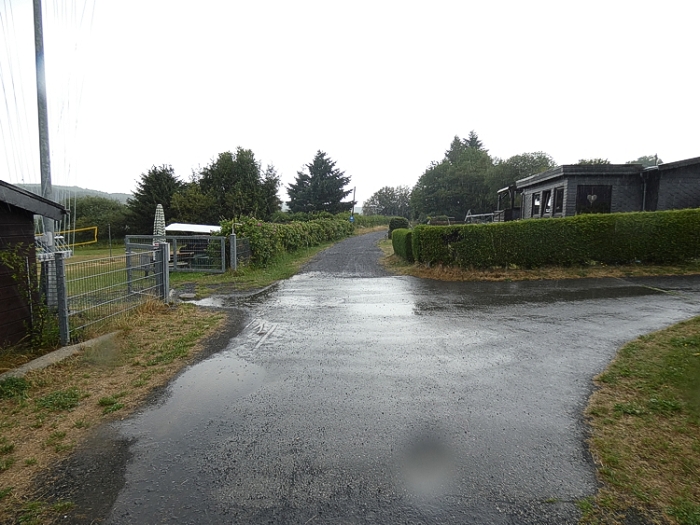 Der Wanderweg fhrt an Driedorf-Mademhlen im hessischen Westerwald vorbei.