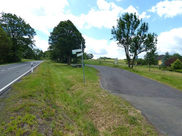 Wanderparkplatz an der Kreisstrae K 19 kurz vor Astert.