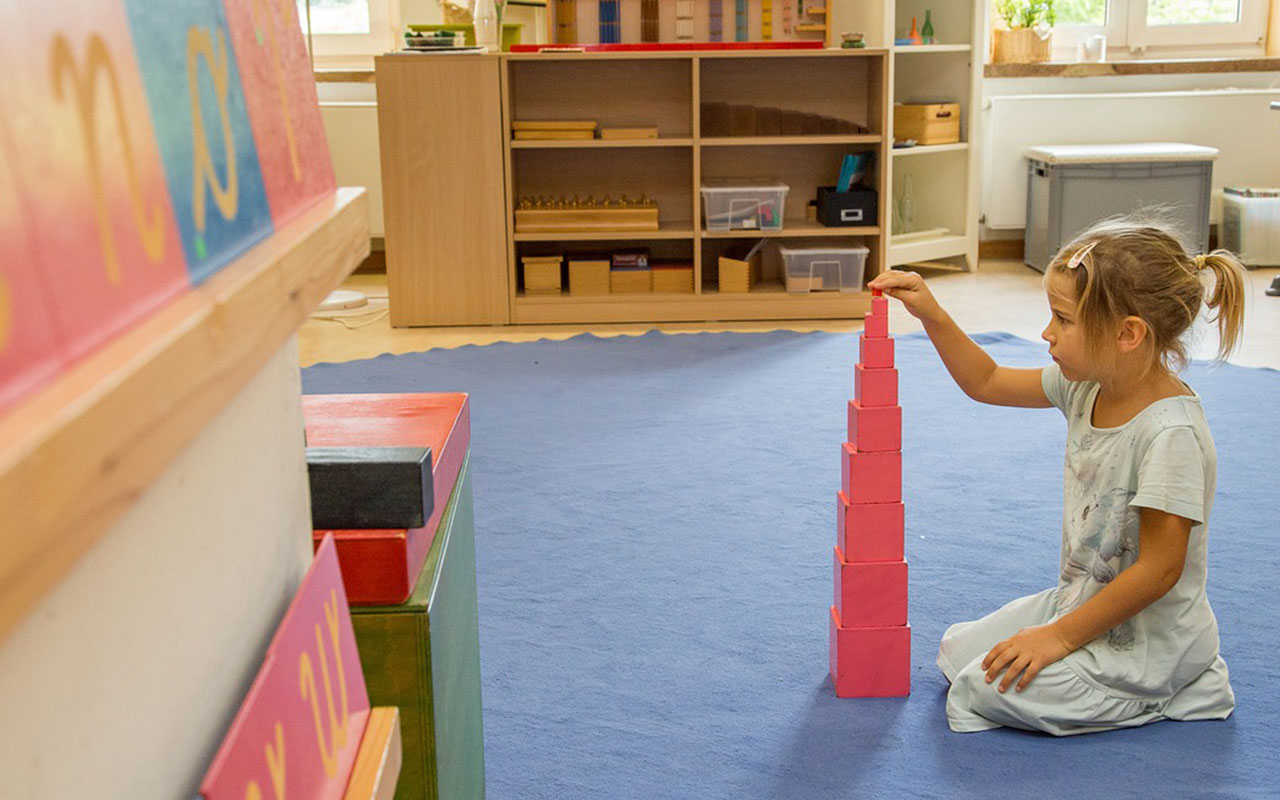 In den Um- und Neubau sowie in die Ausstattung von Schulen investiert das Land Rheinland-Pfalz. (Symbolbild)