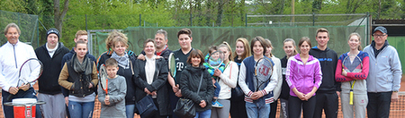 Die Aktiven des TC Grn_Wei Wissen erwarten tennisinteressierte Besucher am 22. April auf ihrer Anlage. (Foto:Verein) 