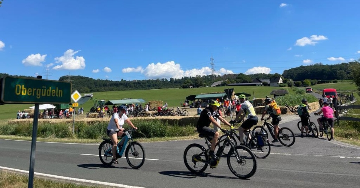 Auch in Obergdeln wurde die Gelegenheit zur Rast wieder dankbar angenommen. Viele weitere Eindrcke von Siegtal pur 2022 unter dem Artikel. (Foto: privat) 