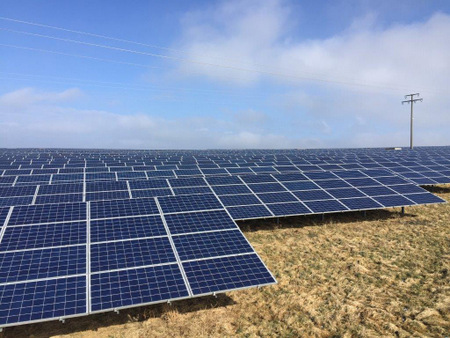 Die Hachenburger Verbandsgemeindewerke zhlen zu den Anteilseignern der 9,6 Hektar groen Freiflchen-Photovoltaikanlage vor den Toren Hachenburgs, den die Hachenburger Solar Park GmbH (HSP) betreibt.