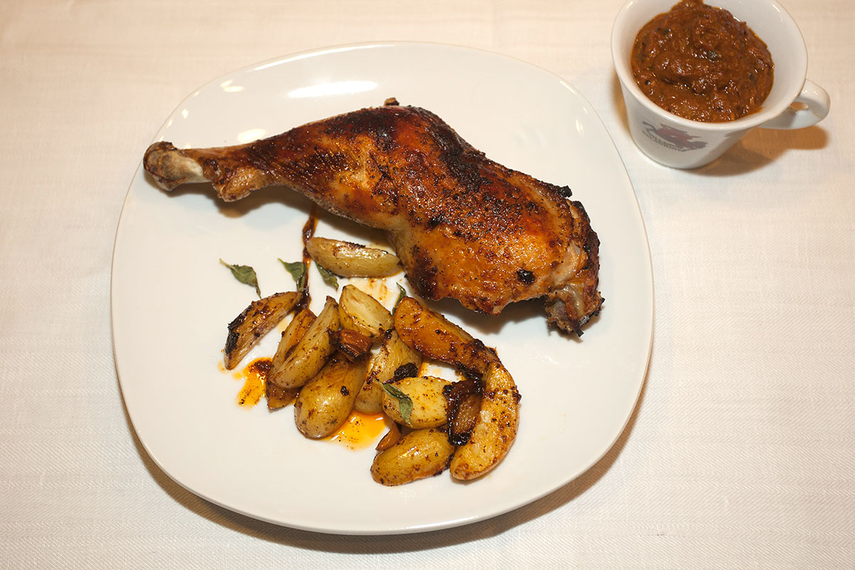 Westerwälder Rezepte: Feurige Hähnchenkeulen mit Blechkartoffeln | AK ...