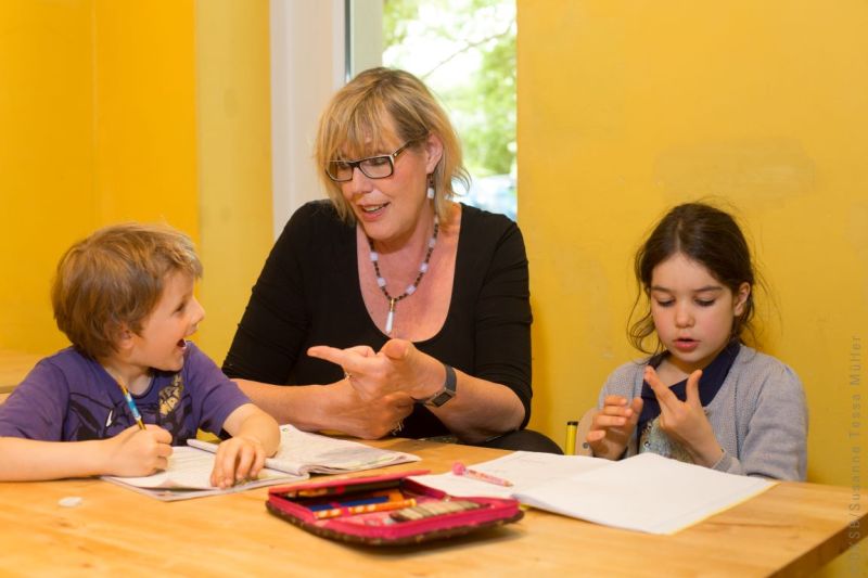 Hausaufgabenhilfe. Foto: Kinderschutzbund