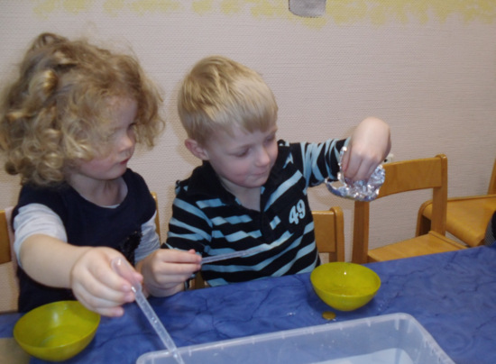 Die Evangelische Kindertagessttte Daaden beteiligt sich am Haus der kleinen Forscher. (Foto: Kita)