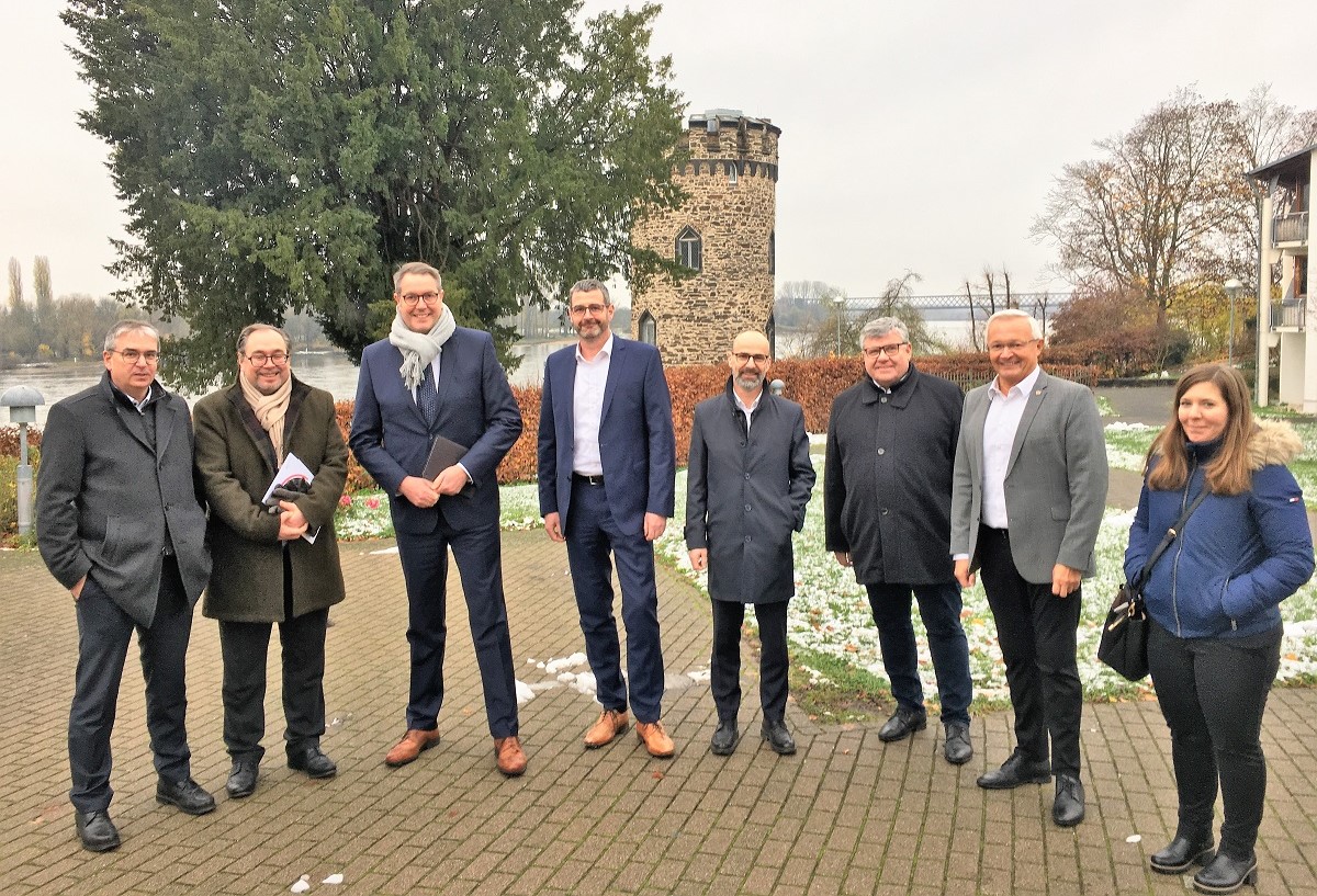 Minister Alexander Schweitzer zu Gast im Heinrich-Haus und verschaffte sich einen berblick ber die Angebote des Hauses. (Foto: privat)