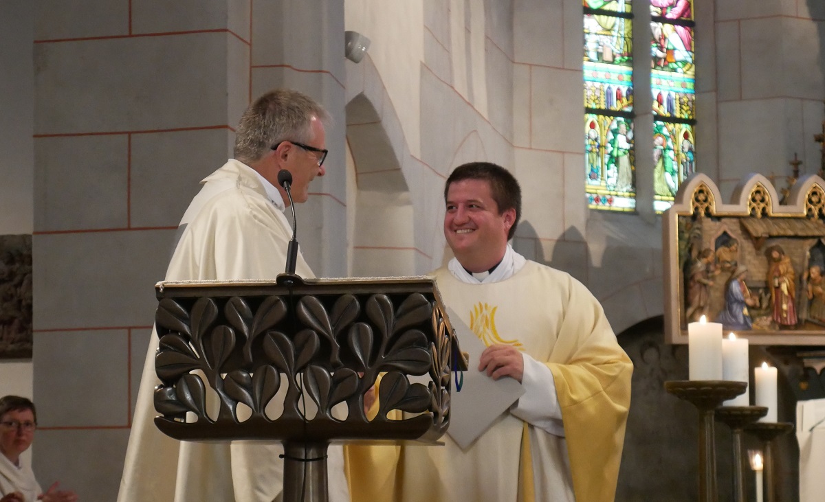 Die Kirche wieder zum Strahlen bringen - neuer Pfarrer in Montabaur