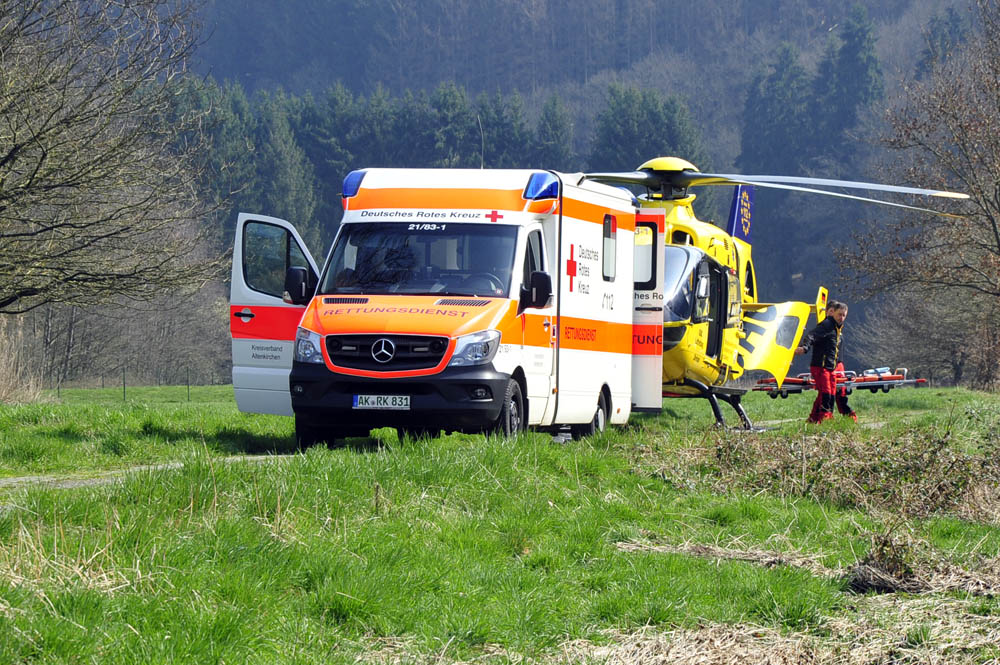 Auch ein Rettungshubschrauber war im Einsatz. (Fotos: kk)