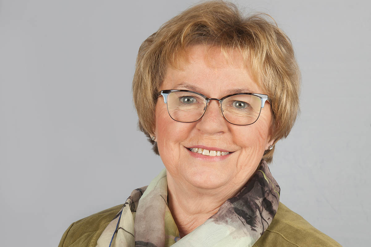 Ministerprsidentin Malu Dreyer ehrt Hella Holschbach