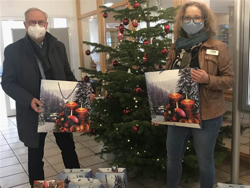 Schokolade und mehr frs Haus Mutter Teresa in Niederfischbach
