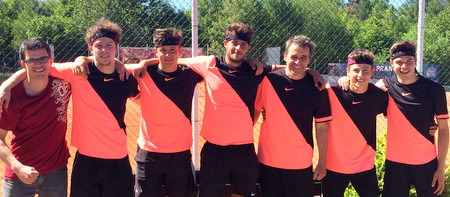 Der Tennisclub Horhausen berichtet per Pressemitteilung vom Start seiner Teams in die Medenrunde. Den besten Start erwischte die erste Herren-Mannschaft, die mit 19:2 gegen Rosenheim und 12:9 gegen Diez gewann. (Foto: TC Horhausen)