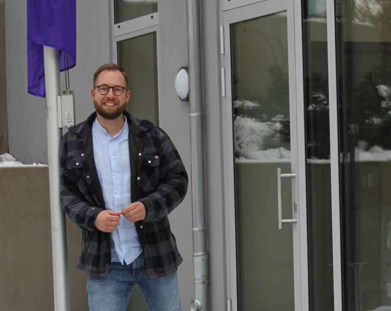 Religionspdagoge und Sozialarbeiter Emil Huck ist der Neue im Team und zustndig fr die Jugendarbeit im Evangelischen Dekanat und seinen 32 Kirchengemeinden. Fotos: Sabine Hammann-Gonschorek