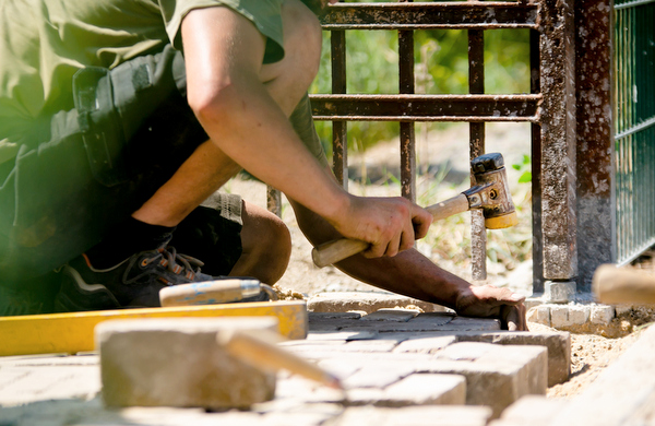 Lohn-Plus im Garten- und Landschaftsbau: Ab August bekommen die Beschftigten mehr
Geld, so die Handwerksgewerkschaft IG Bau. (Foto: IG Bau)