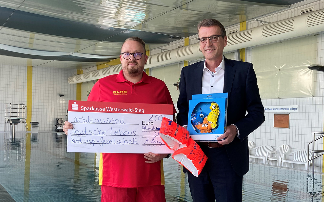 Sparkasse Westerwald-Sieg ist Förderer der DLRG und des sicheren Schwimmens