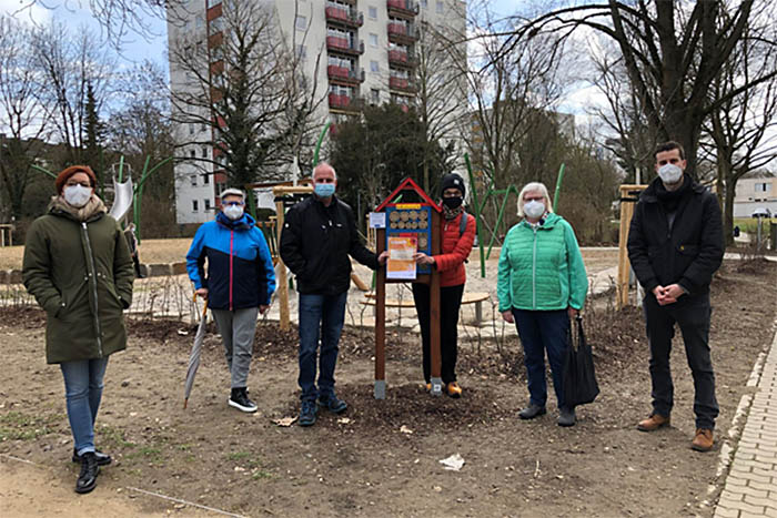 Insektenhotels verschnern den Ring