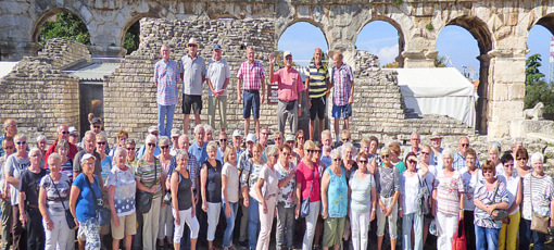 Die Betzdorfer Reisegruppe im Amphitheater in Pula. (Foto: SPD Betzdorf)