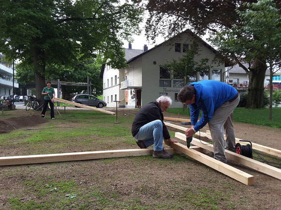 Engagierte Brger bauen Bouleplatz in Goethe-Anlagen 