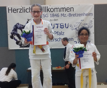 Lina Ansari ist Rheinland-Pfalz Meisterin im Ju-Jutsu Fighting