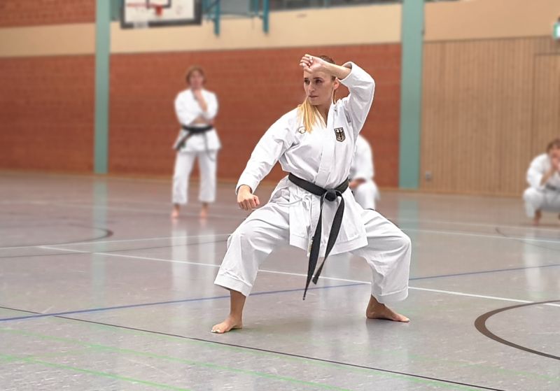 Weltmeisterin Sophie Wachter beim Karate-Lehrgang in Montabaur. Fotos: Karate-Dojo Montabaur