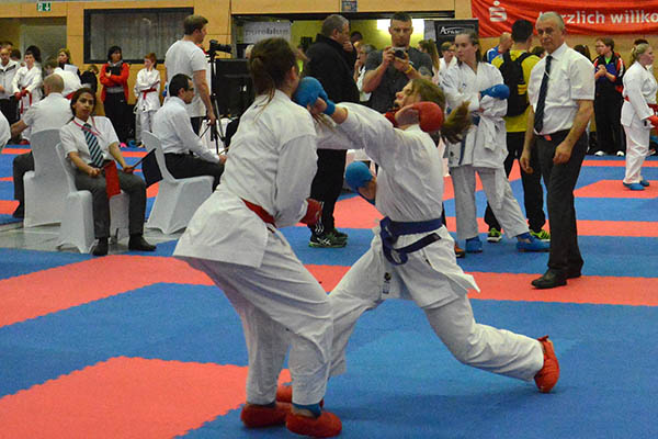 Karate: Zehn Medaillen beim Barbarossa Cup in Kaiserslautern