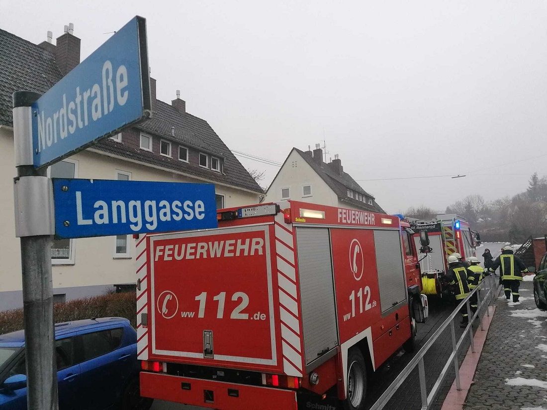 Feuerwehr lschte Kellerbrand in der Langgasse in Rennerod