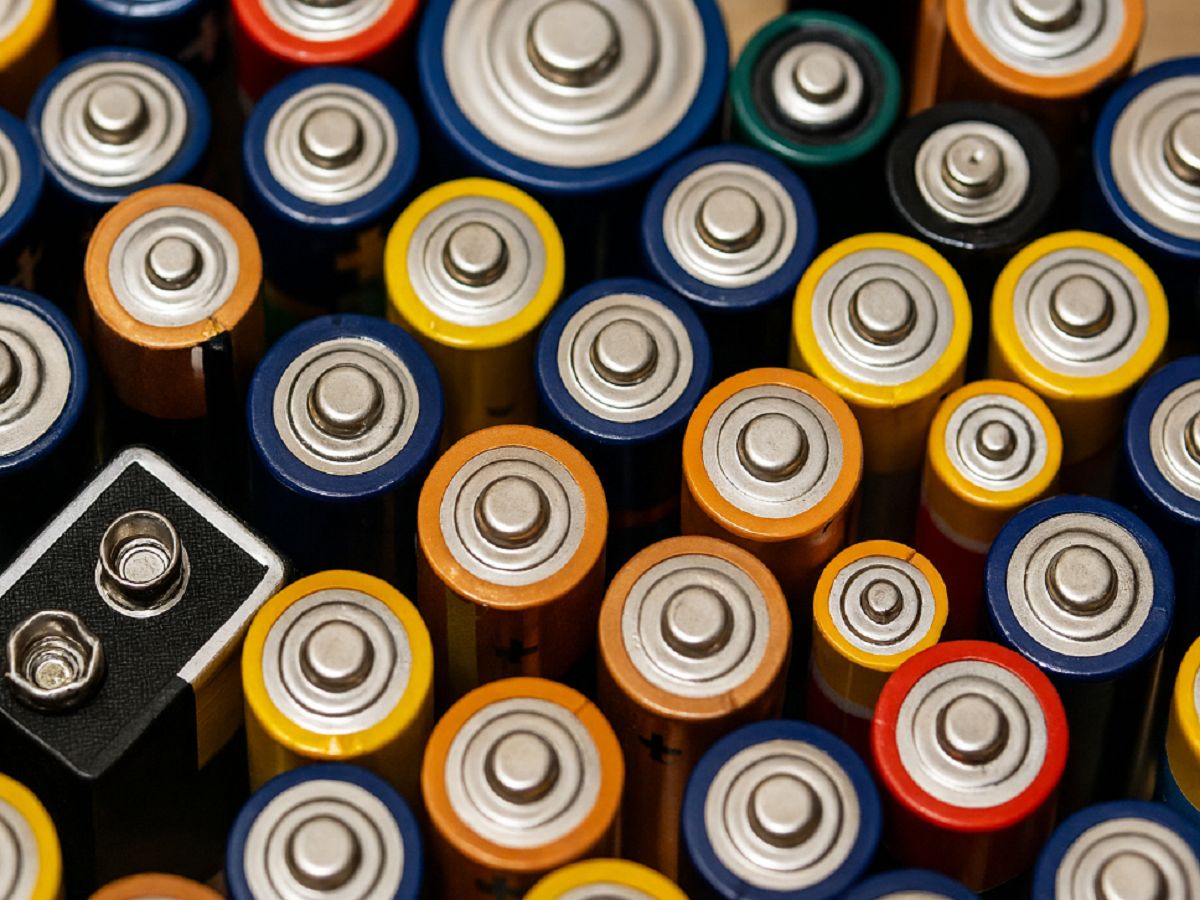 Kreis Neuwied warnt vor Brandgefahr durch Lithiumbatterien im Hausmll