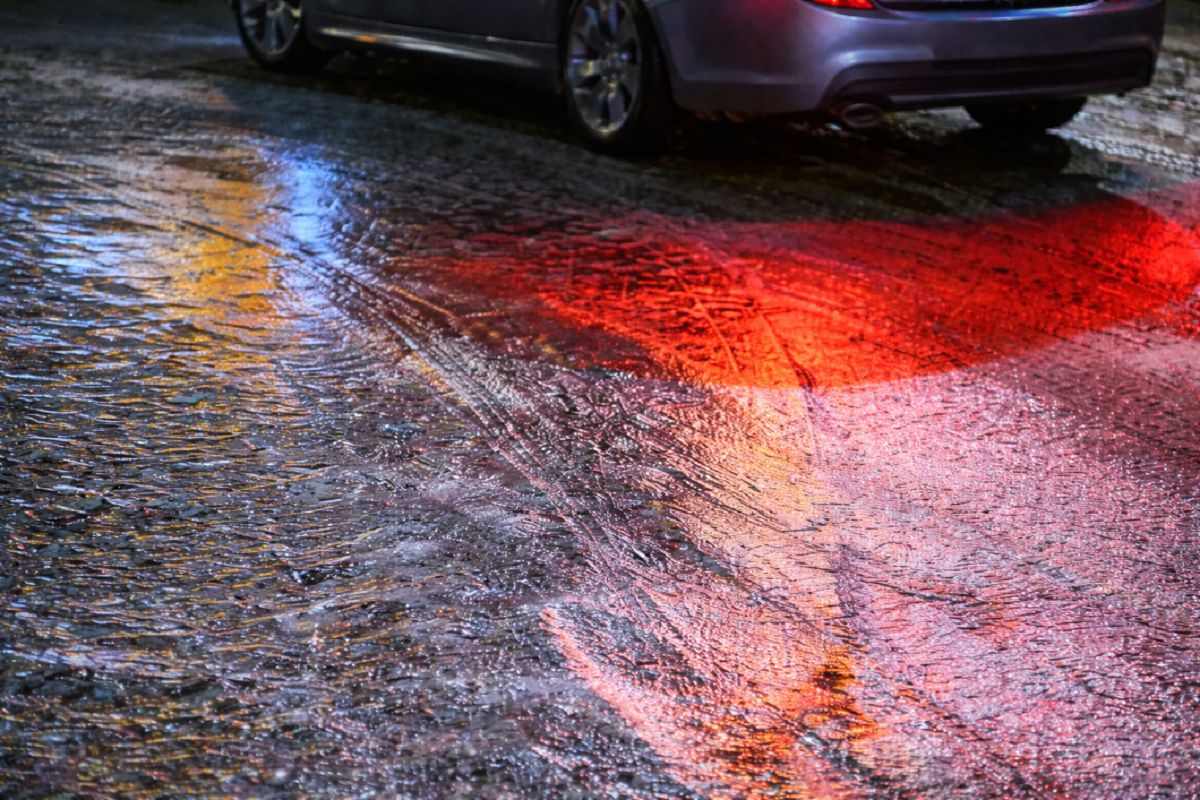 Markante Gl�tte in der Region: DWD warnt vor gef�hrlichen Stra�enverh�ltnissen