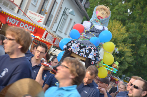 Die grte Straenkirmes im Kreis Altenkirchen kann beginnen