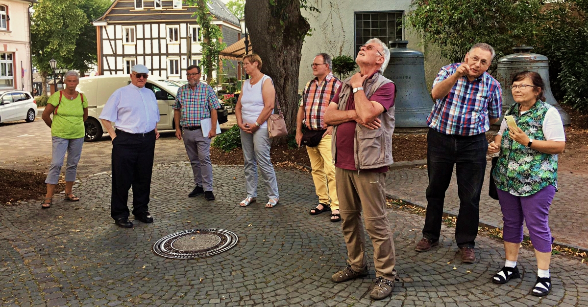 Wissener Kolpingsfamilie besuchte Sankt Clemens-Kirche in Drolshagen