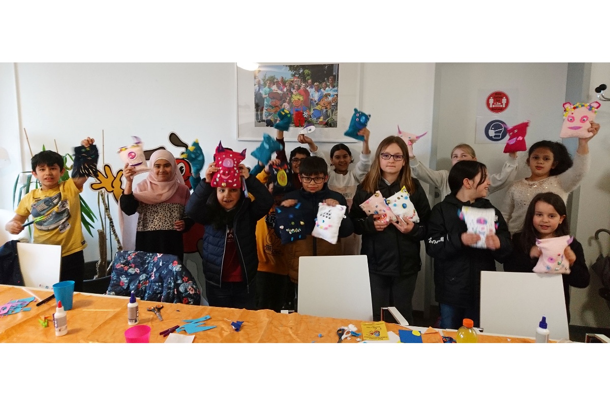 Die Kinder haben viel Spa bei der Kunstwerkstatt. (Foto: Stadt Neuwied)