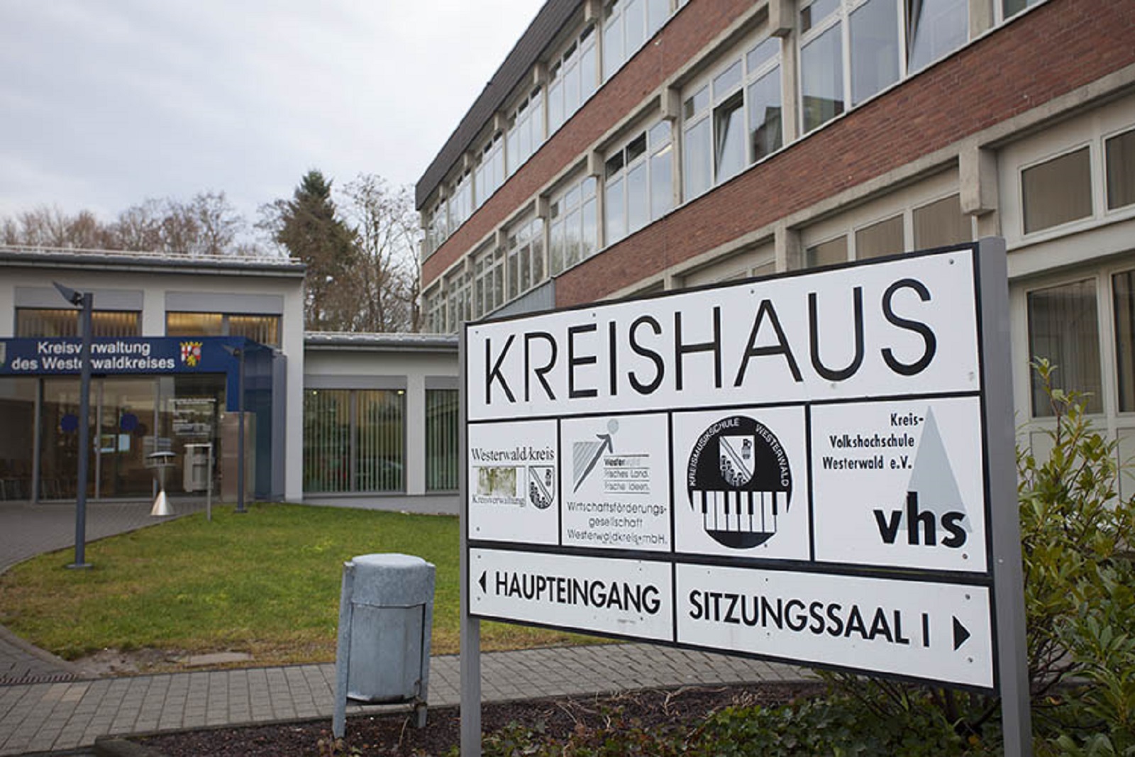 Westerwaldkreis: Fortschritte bei Schulbau und Katastrophenschutz