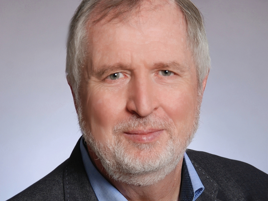 Konrad Schwan vermittelte auf der Wanderung interessante Hintergrnde zu heimischen Abbausttten. (Foto: Archiv/privat/Fotostudio Thiel) 