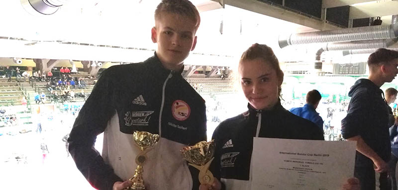 N. Seifert und S. Mujezinovic vom KSC Karate Team. Foto: Verein